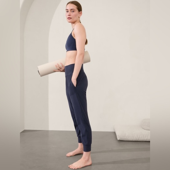 NWT Salutation Navy Jogger Size Small. - Picture 3 of 9